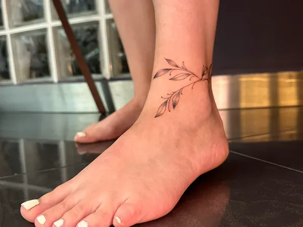 floral tattoo